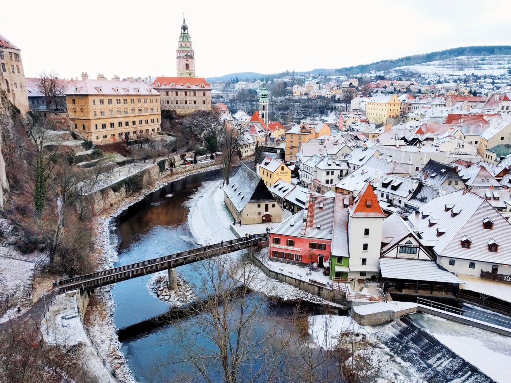 Český Krumlov je jedným z miest, kam zavítať cez Vianoce.