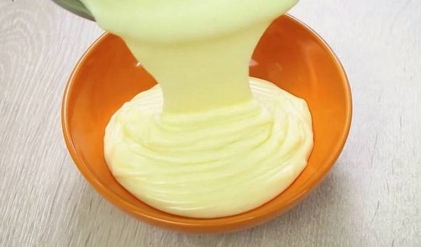 Misa s pudingovým krémom z kondenzovaného mlieka