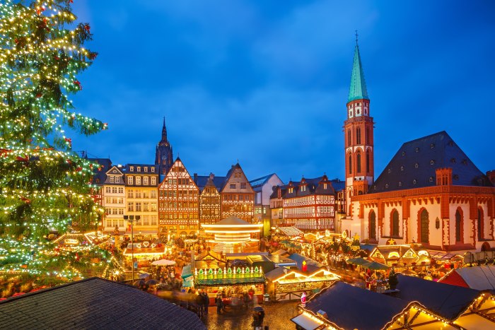 Pohľad na frankfurtské vianočné trhy.